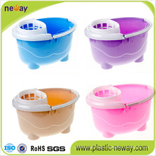 New Design Squeeze Plastic Mop Bucket with Wheels